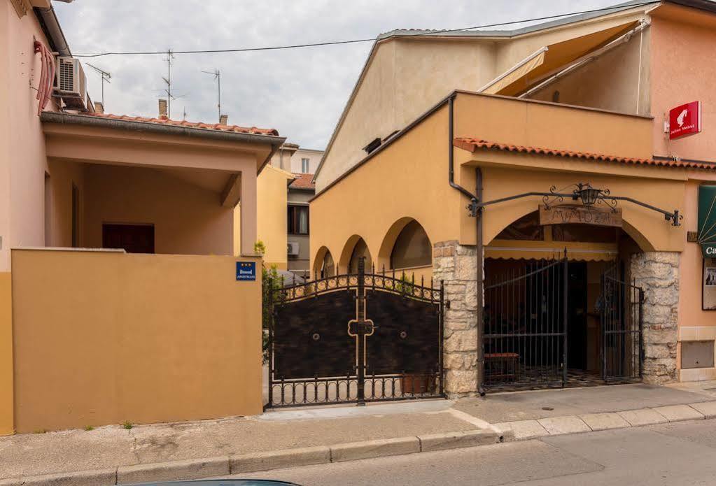 Mimoza Old Town Apartma