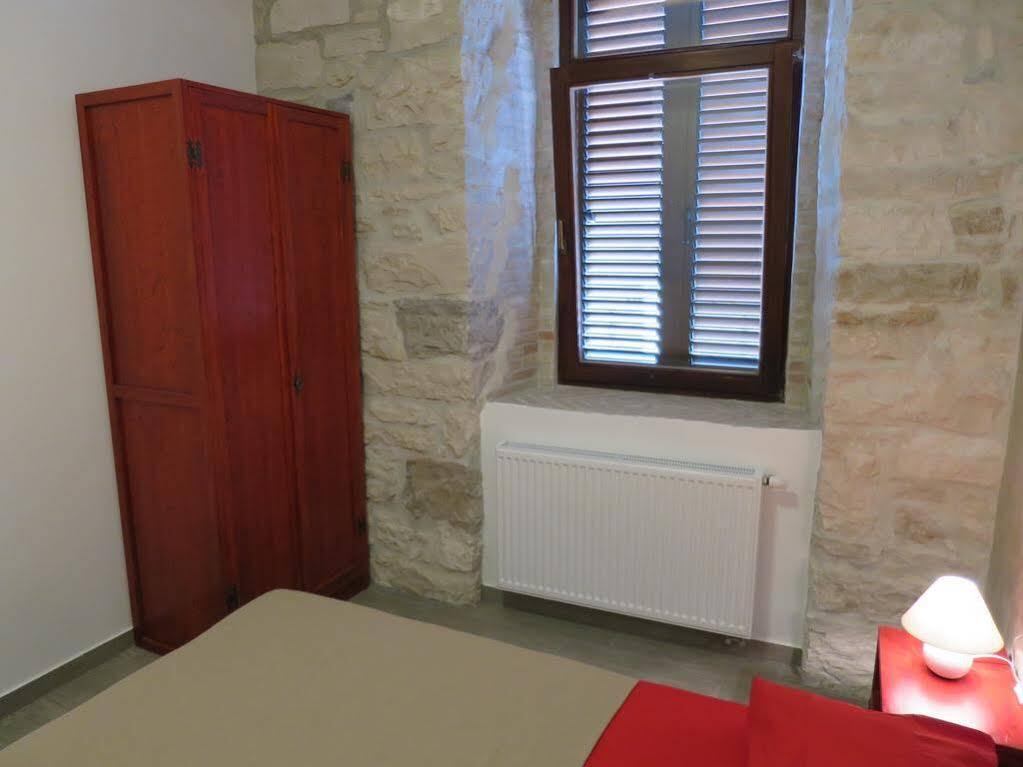 Mimoza Old Town Apartma